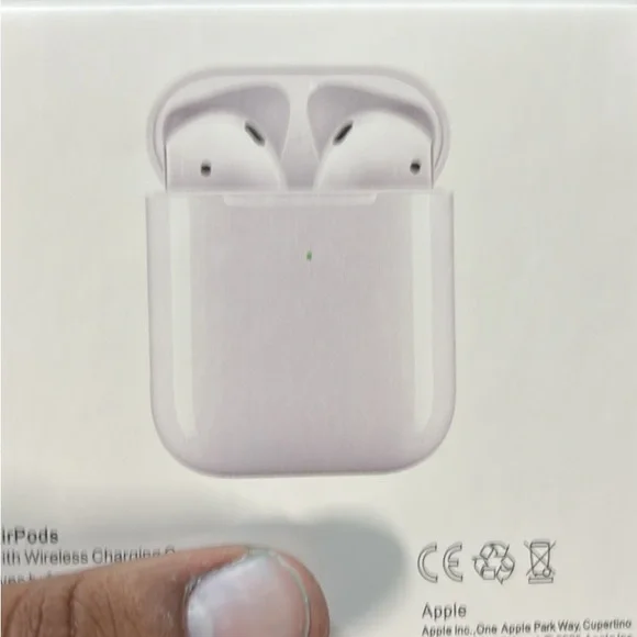 Apple White Wireless Earbuds